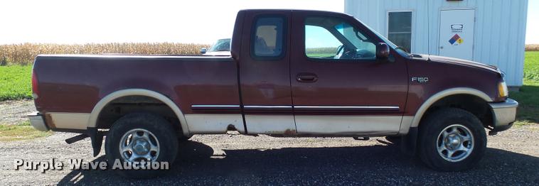 image for item AL9092 1997 Ford F150 SuperCab pickup truck