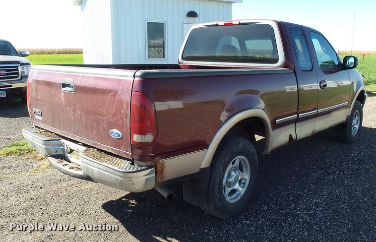 image for item AL9092 1997 Ford F150 SuperCab pickup truck
