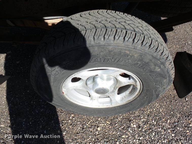 image for item AL9092 1997 Ford F150 SuperCab pickup truck