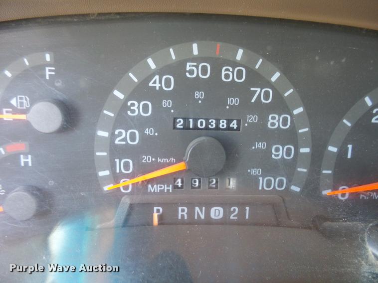 image for item AL9092 1997 Ford F150 SuperCab pickup truck