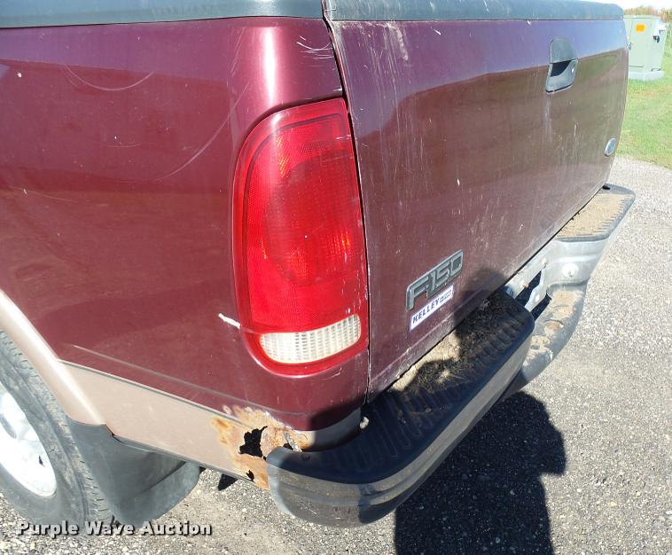 image for item AL9092 1997 Ford F150 SuperCab pickup truck