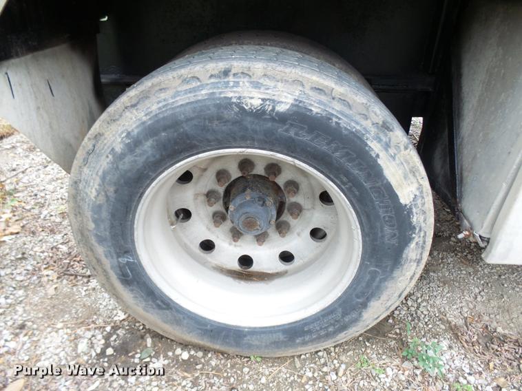 image for item AV9866 2000 Transcraft TL1000W2 flatbed trailer