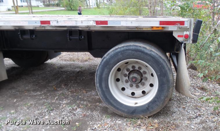 image for item AV9866 2000 Transcraft TL1000W2 flatbed trailer