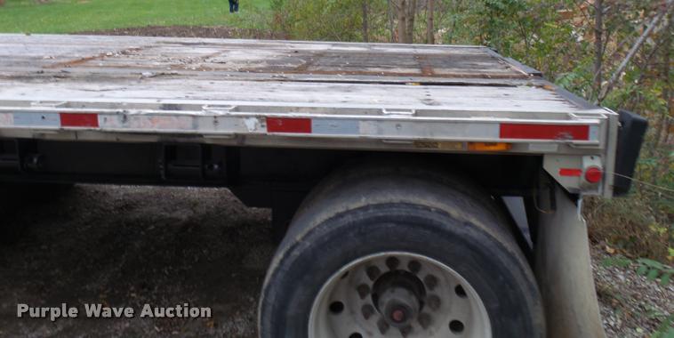 image for item AV9866 2000 Transcraft TL1000W2 flatbed trailer