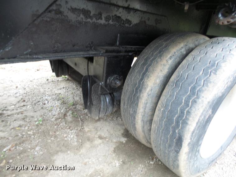 image for item AV9866 2000 Transcraft TL1000W2 flatbed trailer