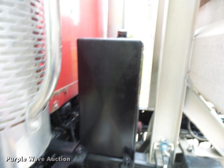 image for item AV9868 2006 Freightliner Columbia semi truck