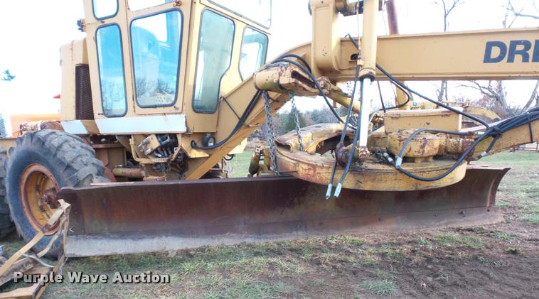 image for item AX9042 Dresser A560E motor grader