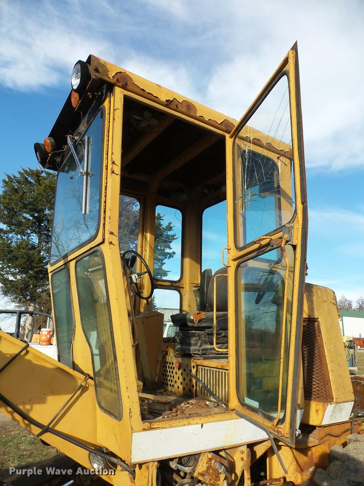 image for item AX9042 Dresser A560E motor grader