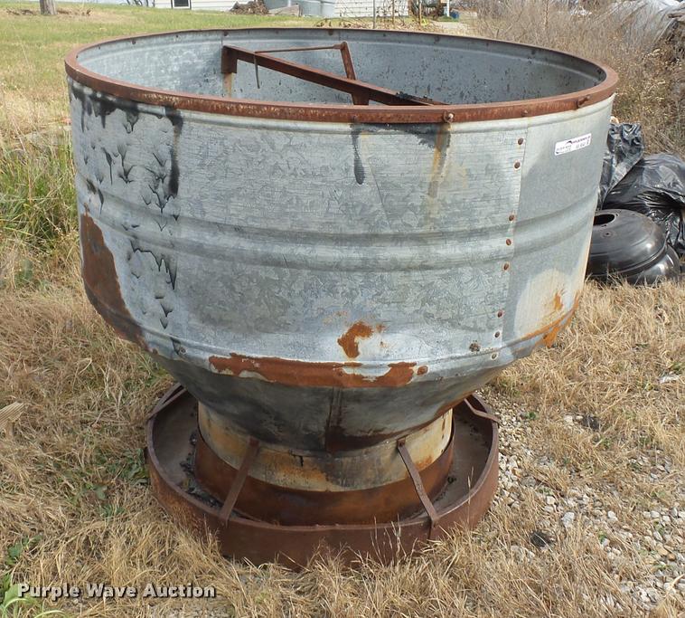 Hog Feeder Item Ax9043 12 28 2016