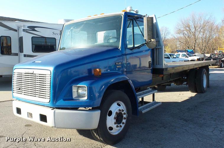 image for item AX9047 2002 Freightliner FL60 flatbed truck