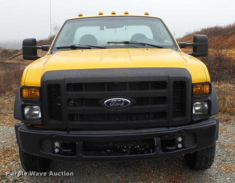 image for item BG9527 2008 Ford F450 Super Duty truck cab and chassis