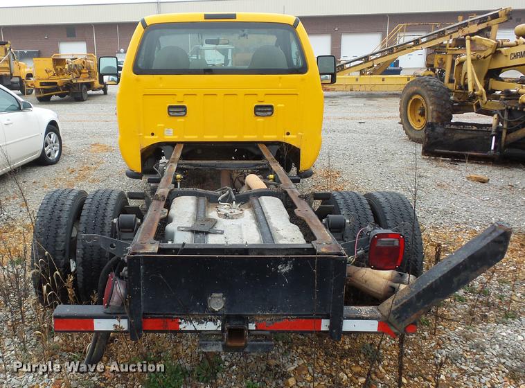 image for item BG9527 2008 Ford F450 Super Duty truck cab and chassis