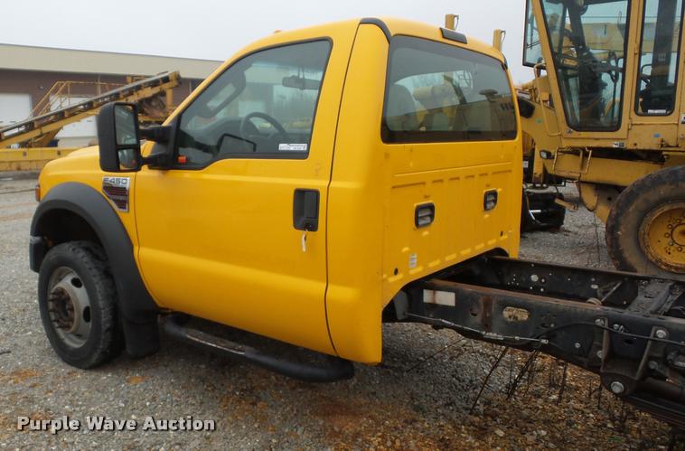 image for item BG9527 2008 Ford F450 Super Duty truck cab and chassis