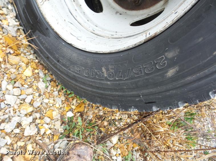 image for item BG9527 2008 Ford F450 Super Duty truck cab and chassis