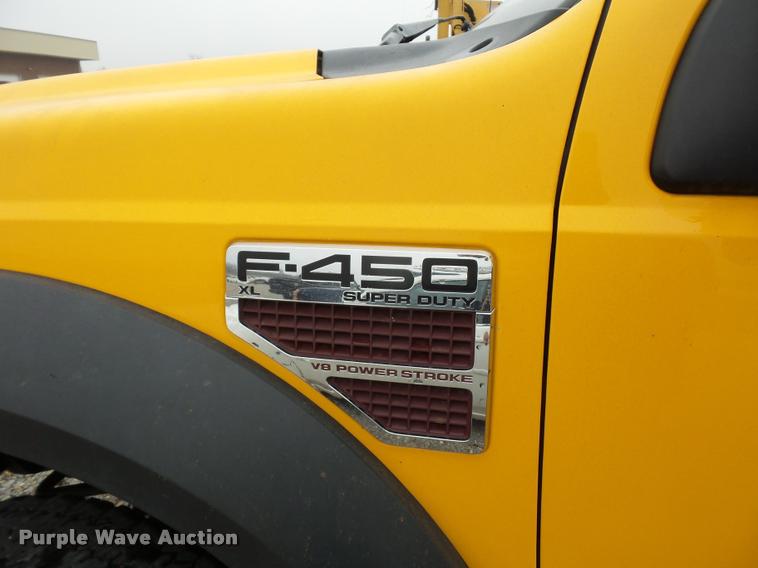 image for item BG9527 2008 Ford F450 Super Duty truck cab and chassis