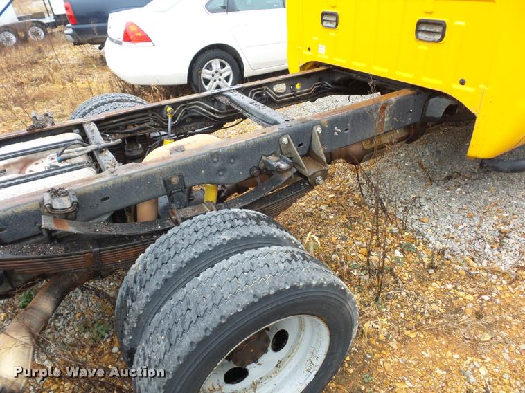 image for item BG9527 2008 Ford F450 Super Duty truck cab and chassis