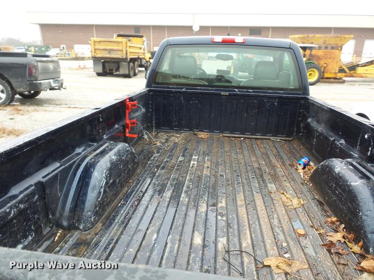 image for item BG9529 2005 Chevrolet Silverado 1500 pickup truck