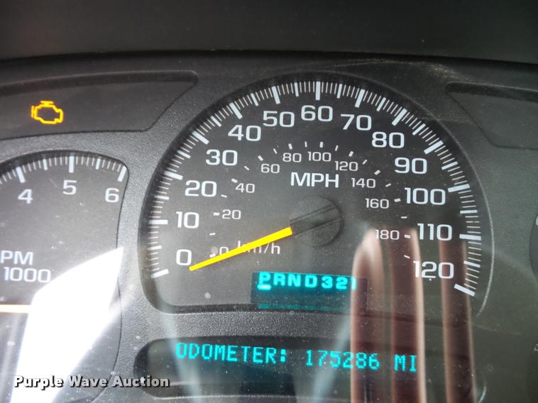 image for item BG9529 2005 Chevrolet Silverado 1500 pickup truck