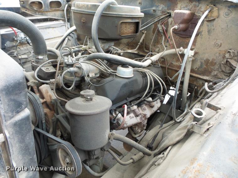 image for item BG9532 1977 Ford F600 truck cab and chassis