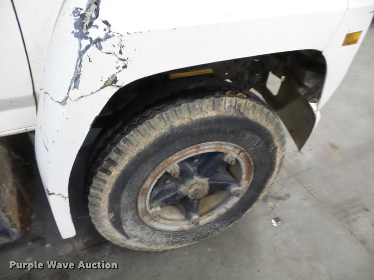 image for item BG9533 1982 Ford F600G truck cab and chassis