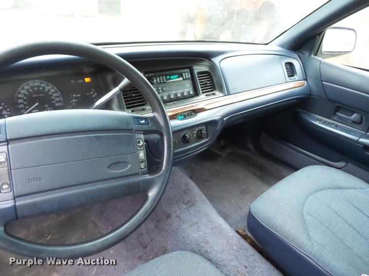 image for item BG9534 1995 Ford Crown Victoria Police Interceptor