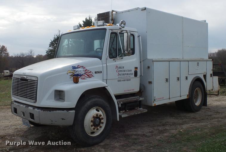 image for item BG9545 1999 Freightliner FL70 utility truck