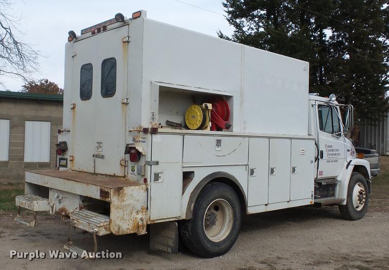 image for item BG9545 1999 Freightliner FL70 utility truck