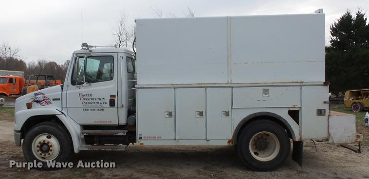 image for item BG9545 1999 Freightliner FL70 utility truck