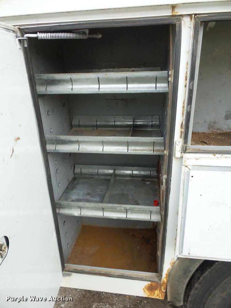 image for item BG9545 1999 Freightliner FL70 utility truck