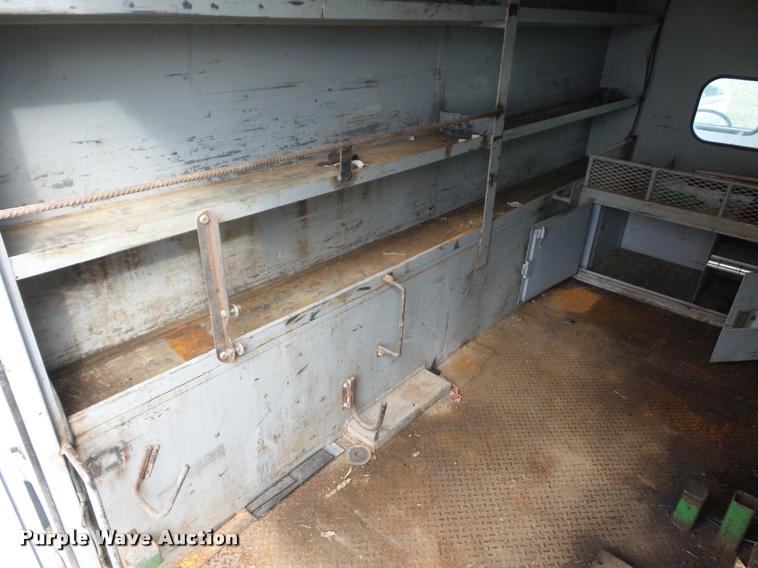 image for item BG9545 1999 Freightliner FL70 utility truck