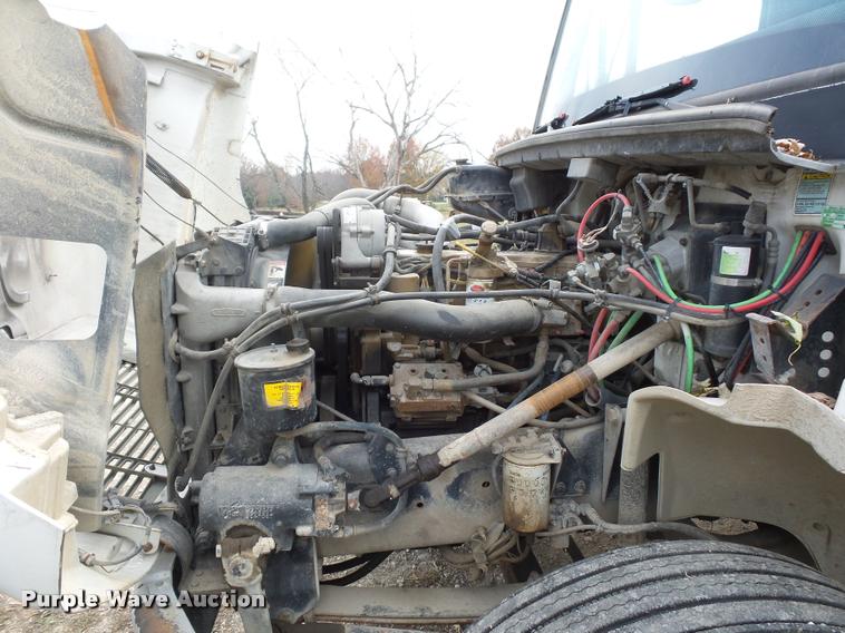 image for item BG9545 1999 Freightliner FL70 utility truck