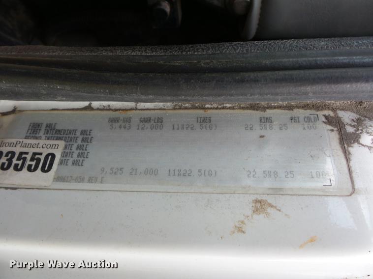 image for item BG9545 1999 Freightliner FL70 utility truck