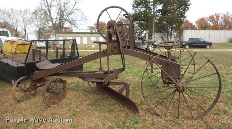 image for item BG9557 Horse drawn grader