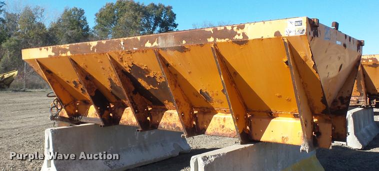 image for item BG9567 Henderson salt spreader