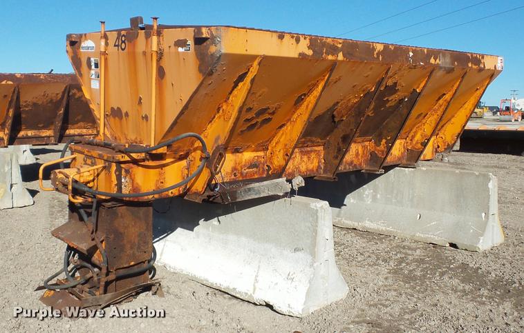 image for item BG9567 Henderson salt spreader