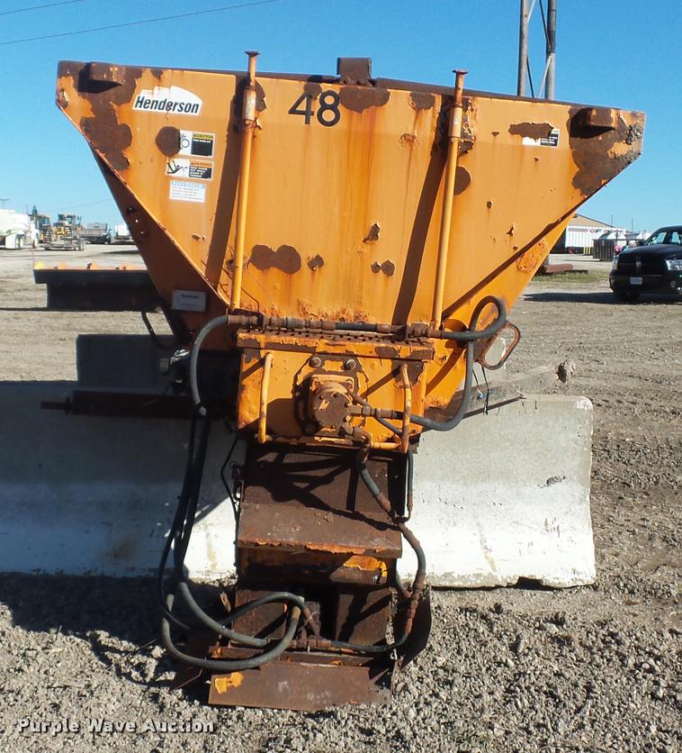 Henderson salt spreader in Harrisonville, MO Item BG9567 sold Purple Wave