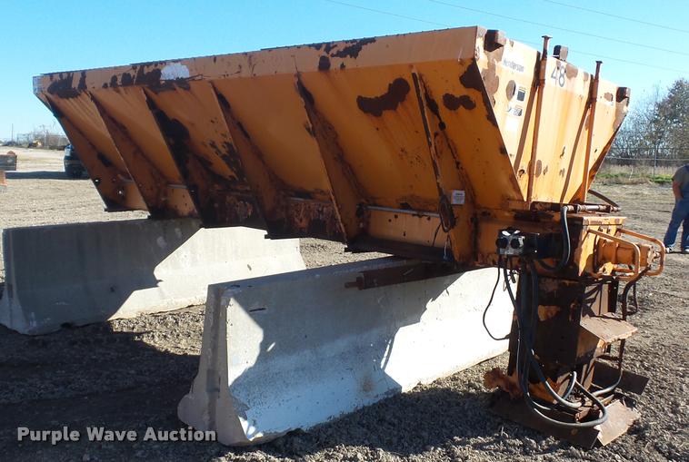 image for item BG9567 Henderson salt spreader