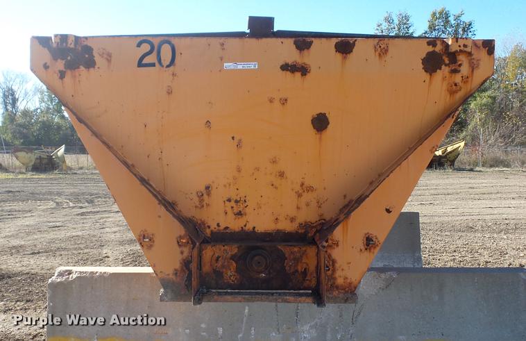 image for item BG9567 Henderson salt spreader