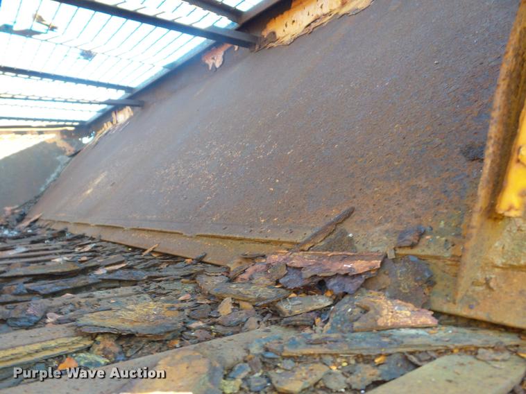 image for item BG9568 Henderson salt spreader