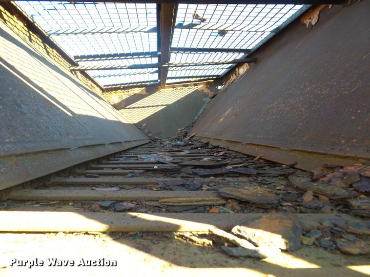 image for item BG9568 Henderson salt spreader