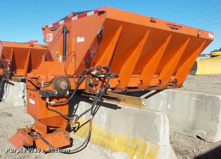 image for item BG9569 Swenson steel salt spreader