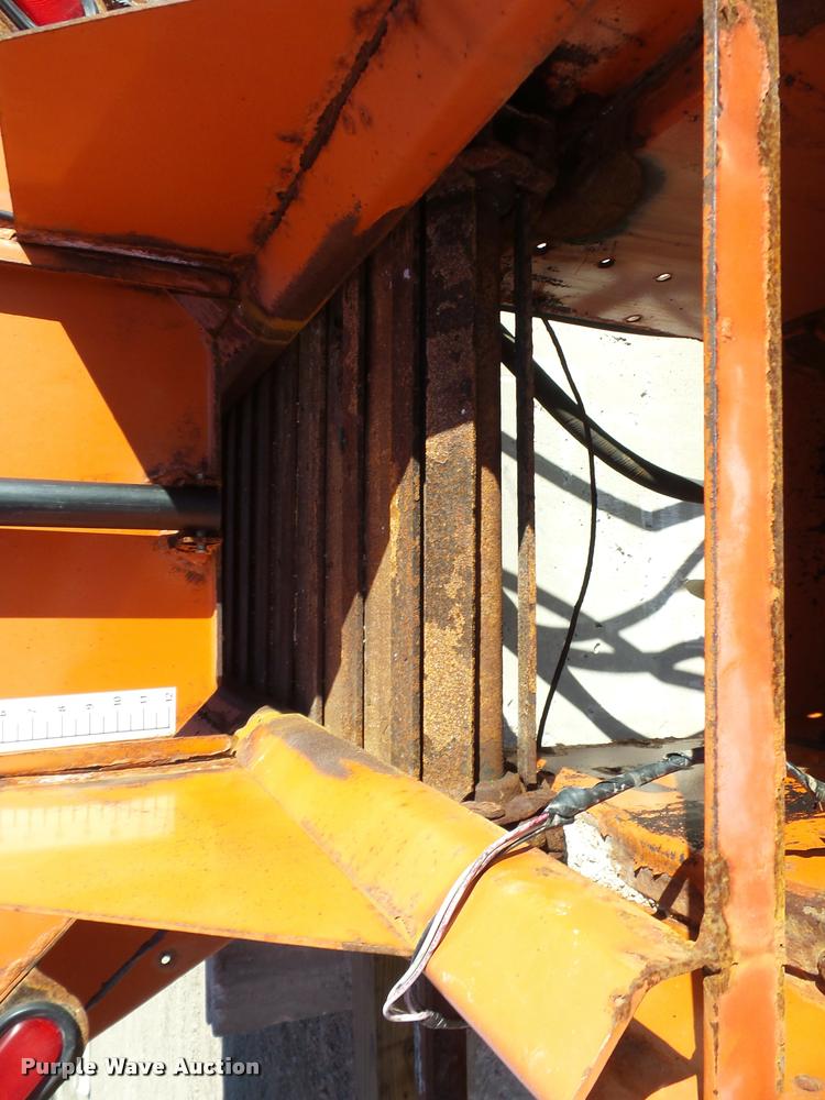 image for item BG9570 Swenson steel salt spreader