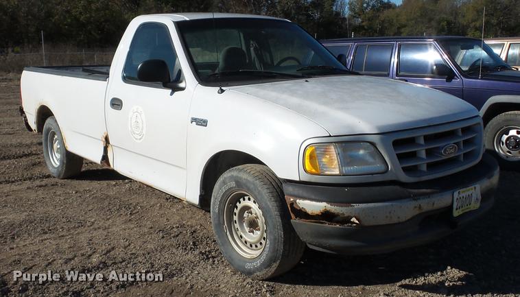 image for item BG9573 1999 Ford F150 pickup truck