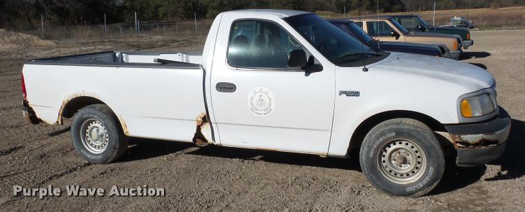 image for item BG9573 1999 Ford F150 pickup truck