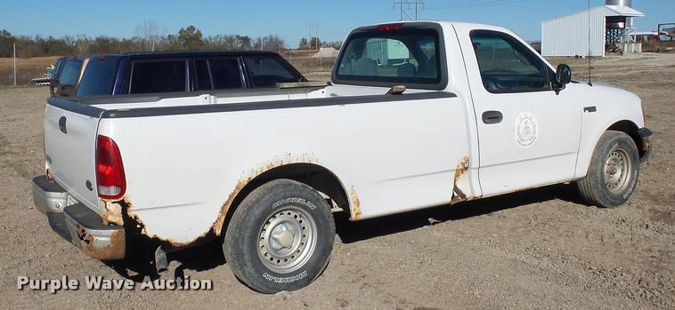 image for item BG9573 1999 Ford F150 pickup truck