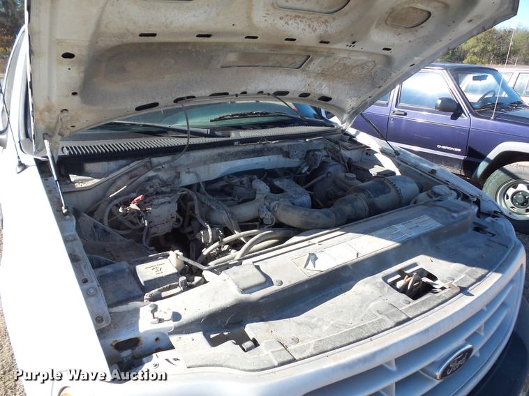 image for item BG9573 1999 Ford F150 pickup truck