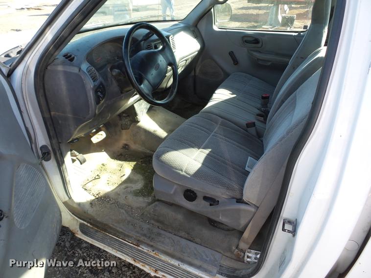 image for item BG9573 1999 Ford F150 pickup truck