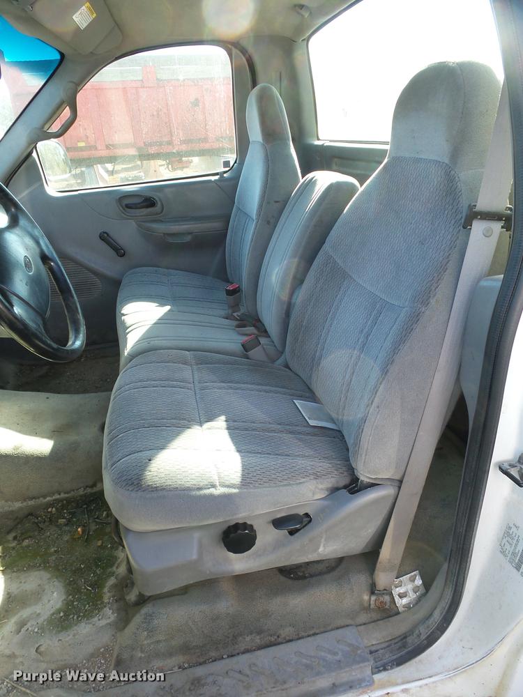 image for item BG9573 1999 Ford F150 pickup truck