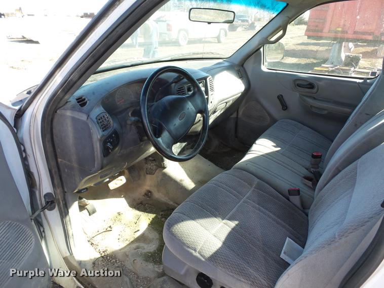 image for item BG9573 1999 Ford F150 pickup truck