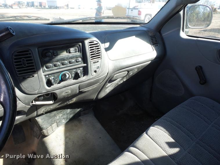 image for item BG9573 1999 Ford F150 pickup truck